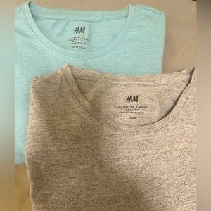 Set of 2 Men’s short sleeve slim fit tees, teal & grey